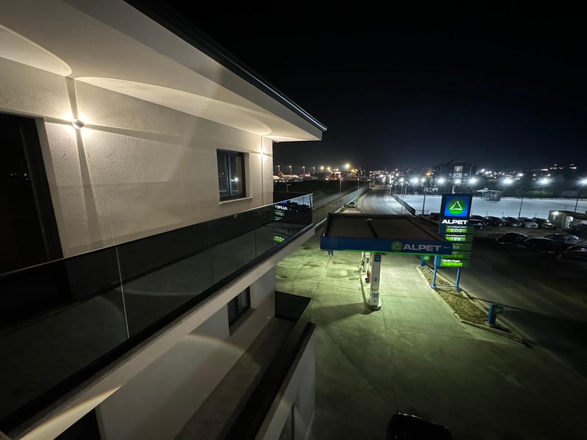 Side Airport Hotel Κρούγια Εξωτερικό φωτογραφία