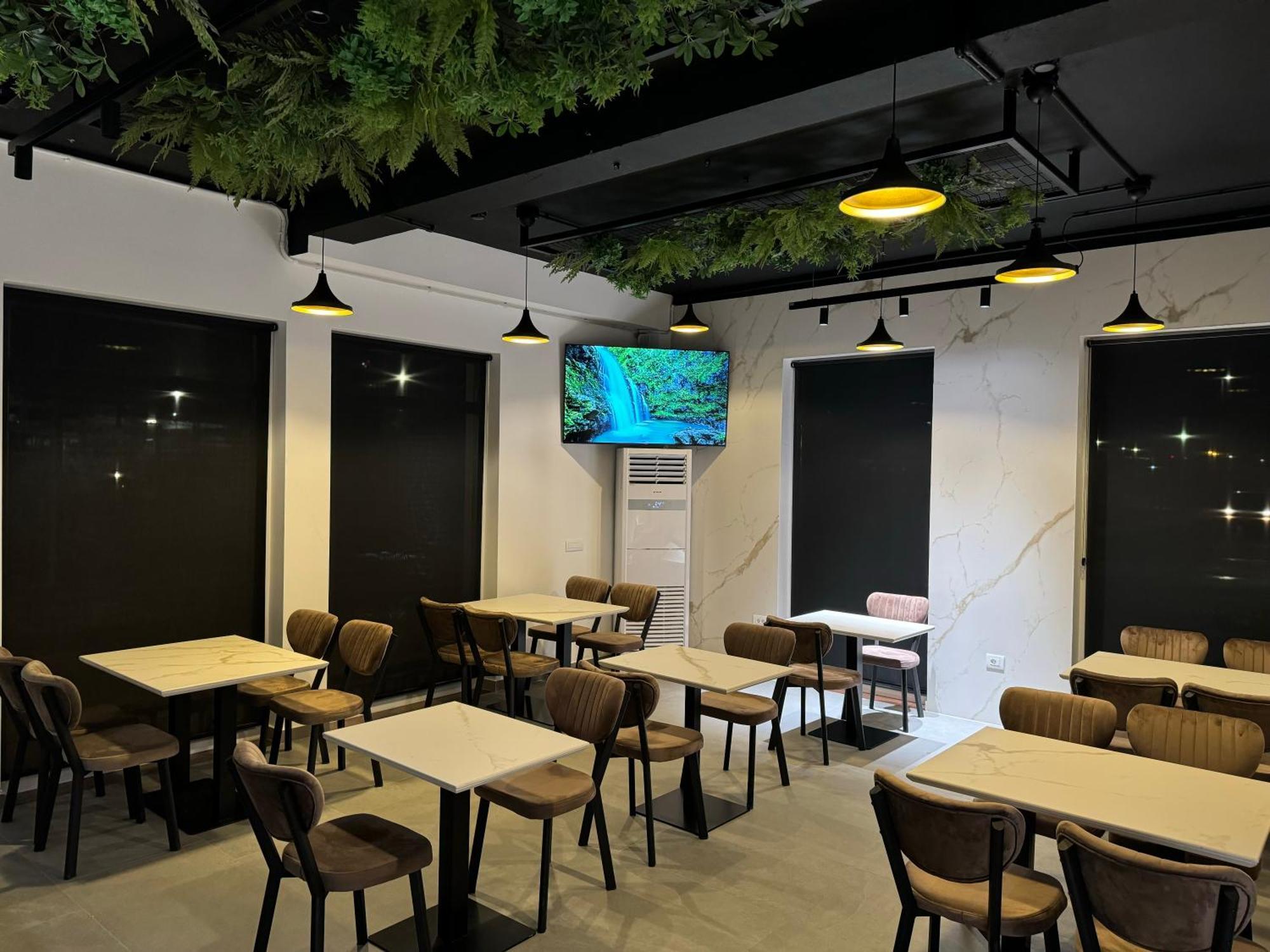 Side Airport Hotel Κρούγια Εξωτερικό φωτογραφία