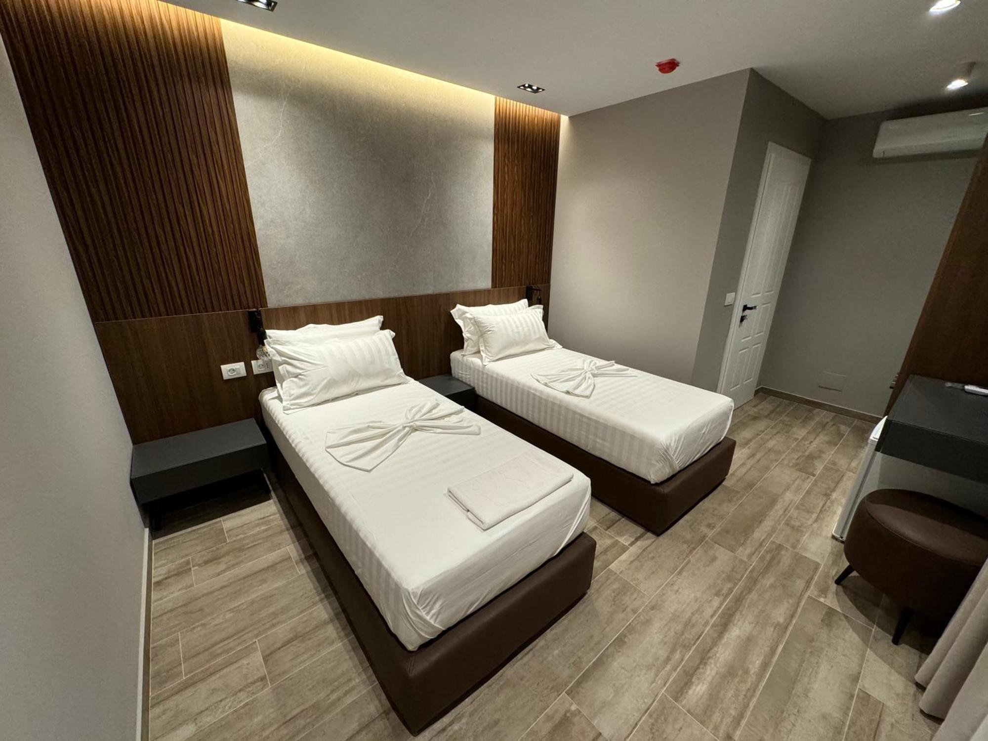 Side Airport Hotel Κρούγια Εξωτερικό φωτογραφία